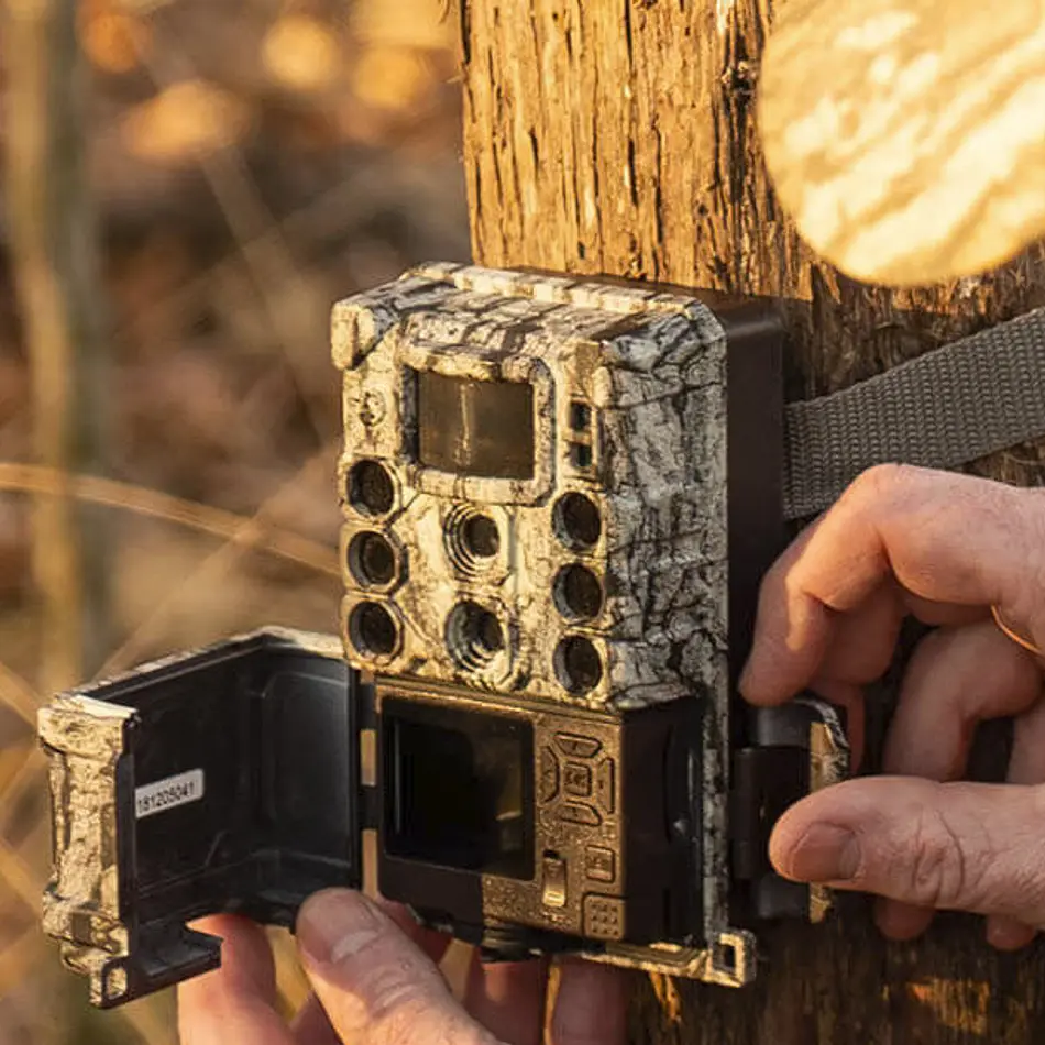 Bushnell Core DS-4K 32 MP No Glow model 119987Cb